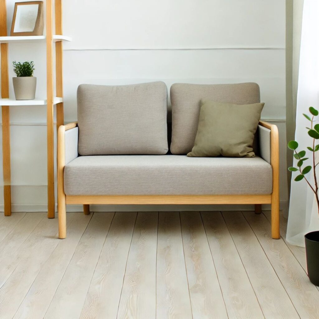 En liten, mysig soffa i skandinavisk stil En liten, mysig soffa i skandinavisk stil.
